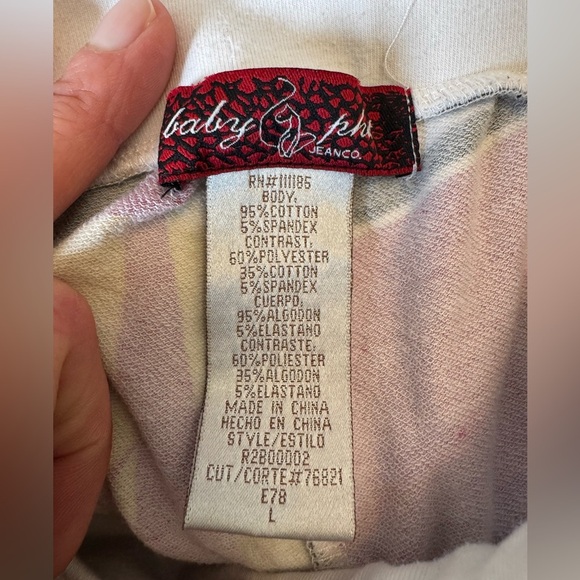 Chic Baby Phat shorts - Picture 3 of 3